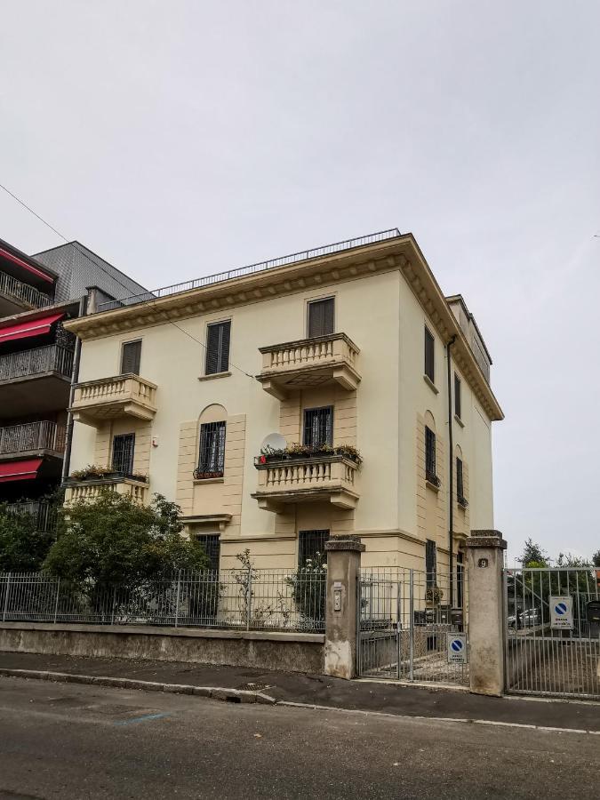 L'Arche Comfort&Relax, Sweet Home Via Eraclito Милано Екстериор снимка